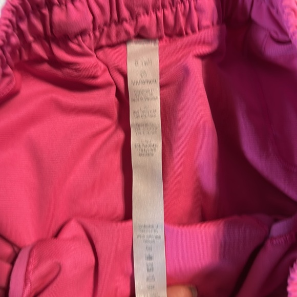 Lululemon hotty hot shorts size 6 pink - Picture 2 of 7